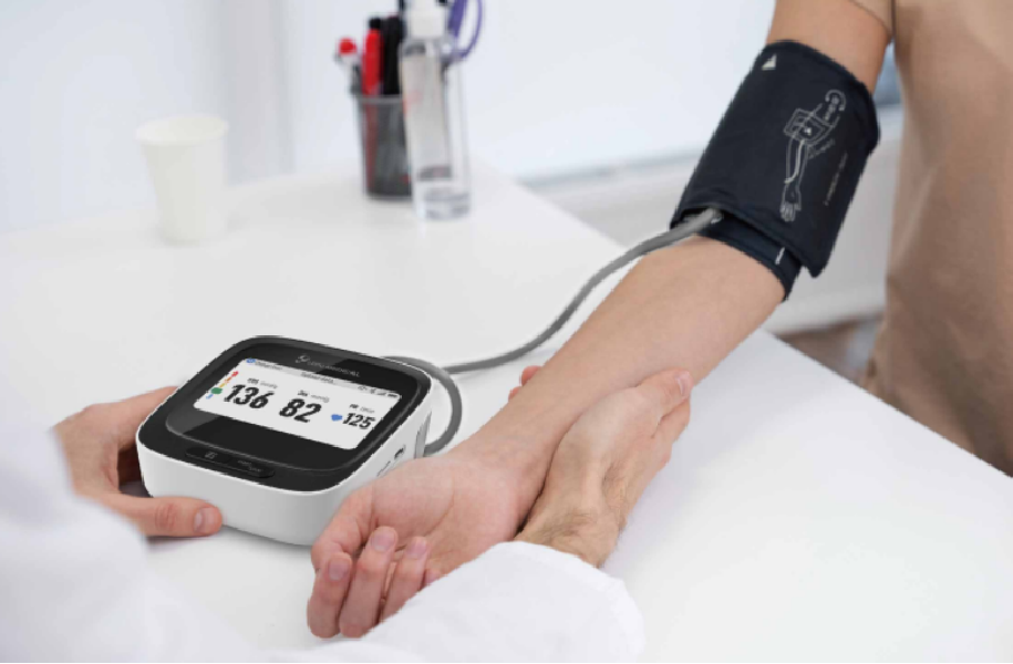 BP3 AIECG Technologie fr eine genaue Blutdruck berwachung und ein intelligentes HerzrhythmusScreenin...